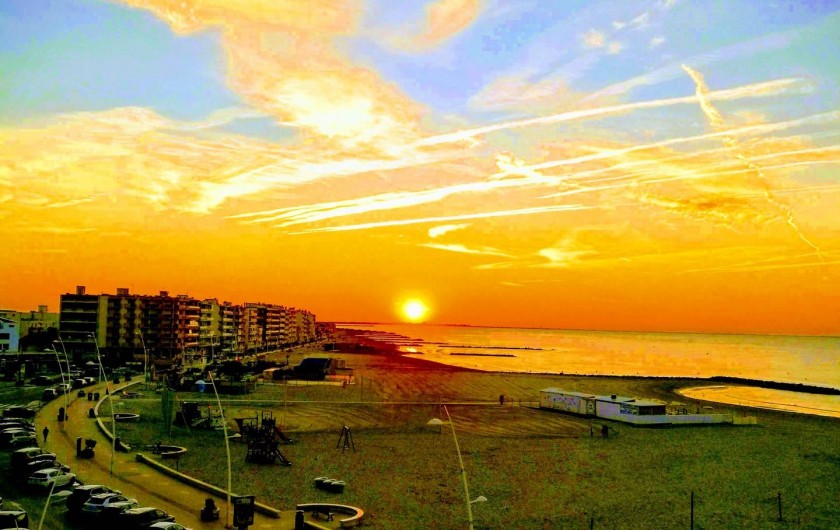 Location de vacances - Appartement à Palavas-les-Flots - Lever du soleil vue prise du balcon 15.08.2018