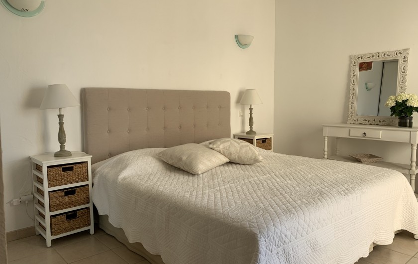 Location de vacances - Villa à Cagnes-sur-Mer - chambre 1 Room #1