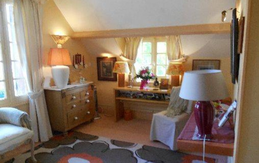 Location de vacances - Chambre d'hôtes à Les Andelys - Vue de la chambre sur la jardin et la Seine