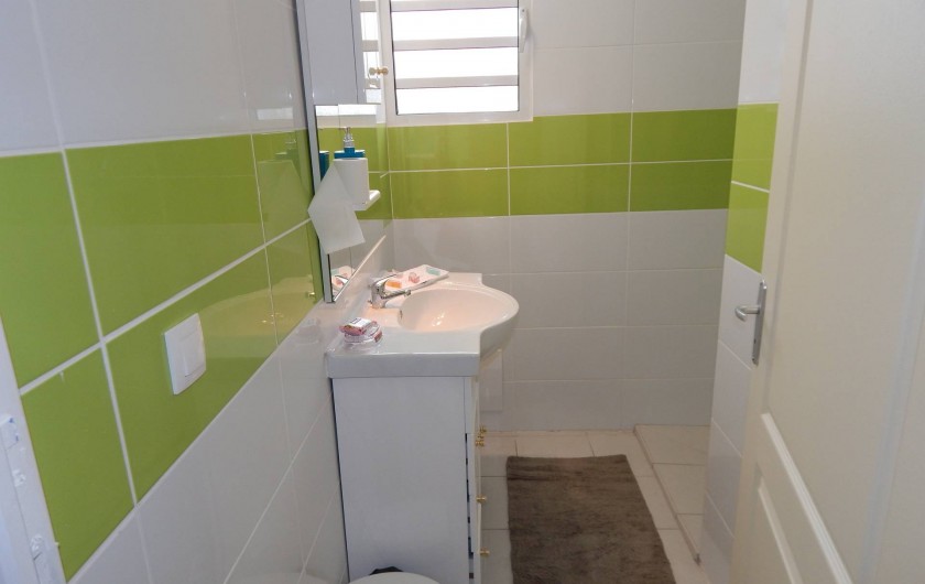 Location de vacances - Villa à Sainte-Anne - salle de bain