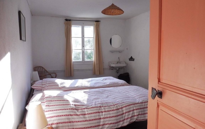 Location de vacances - Gîte à Vernoux-en-Vivarais - L'une des chambres doubles
