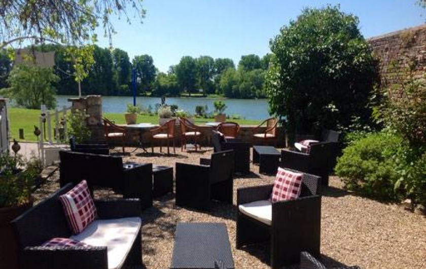 Location de vacances - Chambre d'hôtes à Les Andelys - Vue sur la Seine depuis la terrasse