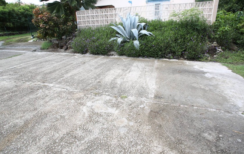 Location de vacances - Maison - Villa à Le Diamant - parking