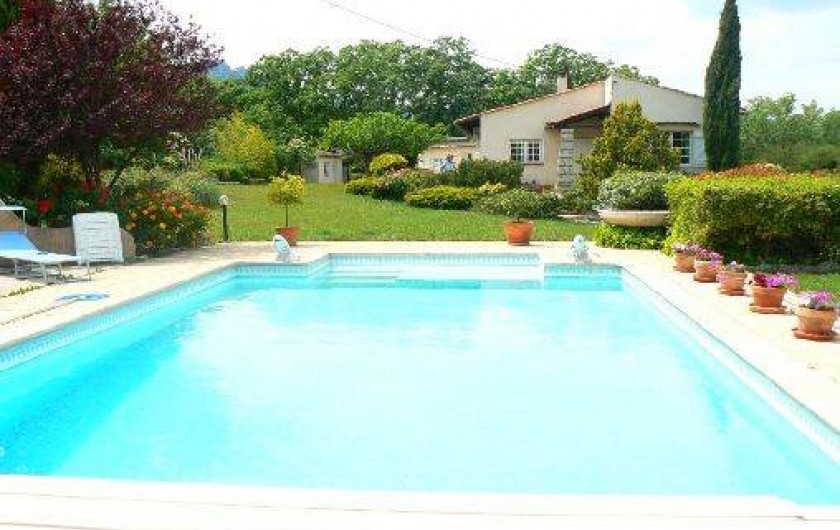 Location de vacances - Villa à Brignoles - Piscine