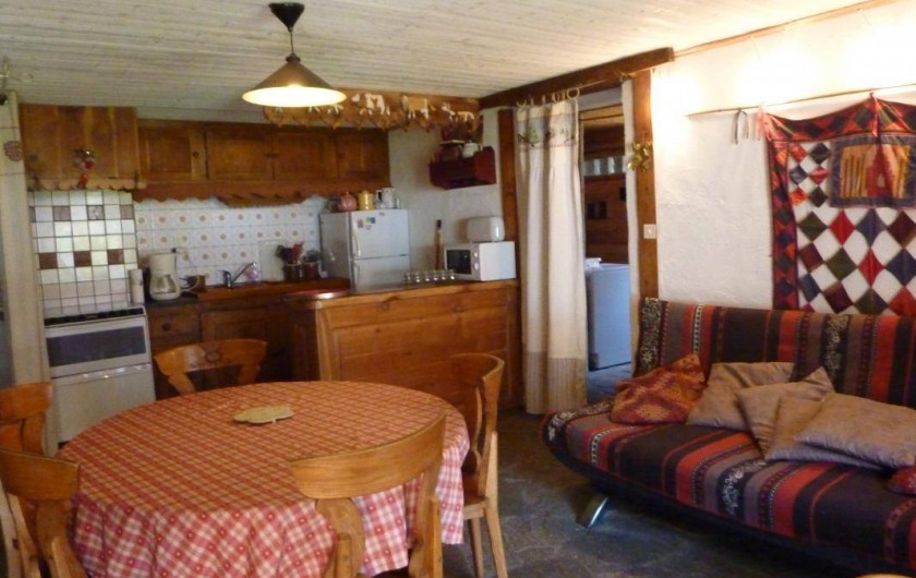 Location de vacances - Chalet à Lanslevillard - Appartement "Côté ruisseau"