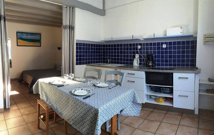 Location de vacances - Gîte à Vacqueyras - Cuisine/Séjour