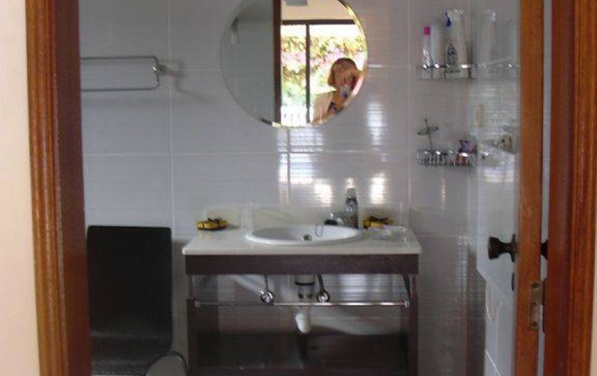 Location de vacances - Villa à Tavira - Salle de bain en-suite a la chambre principale