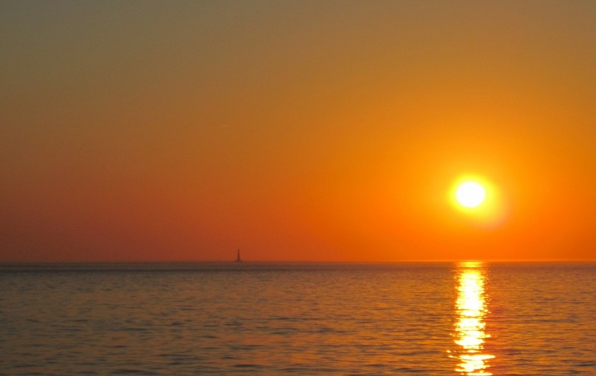 Location de vacances - Chambre d'hôtes à Soulac-sur-Mer - Coucher de soleil - Plage de l'Amélie