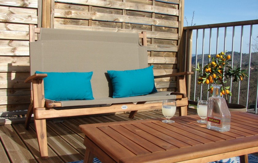 Location de vacances - Villa à Joyeuse - Salon-terrasse