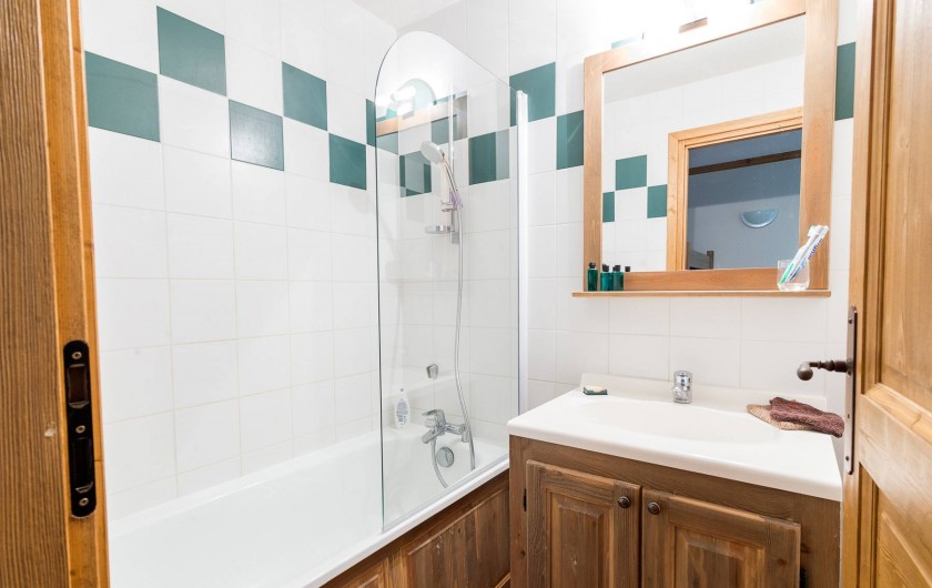 Location de vacances - Appartement à Bessans - Salle de bains