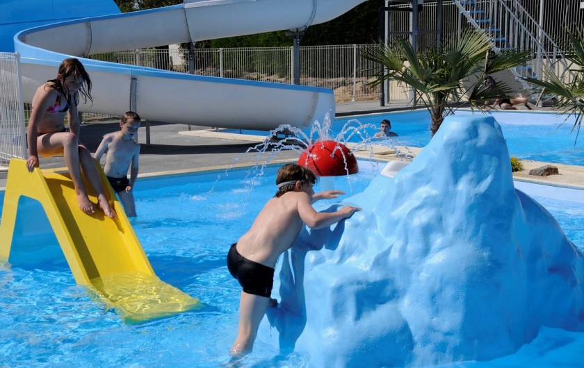 Location de vacances - Camping à Brem-sur-Mer - Espace Aquatique