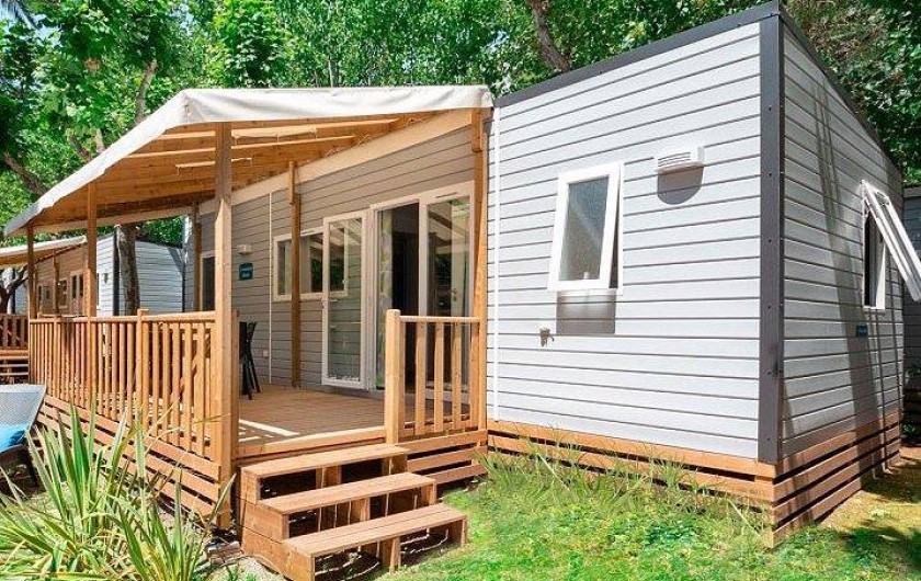 Location de vacances - Camping à Brem-sur-Mer - Mobil Home "confort" terrasse ouverte
