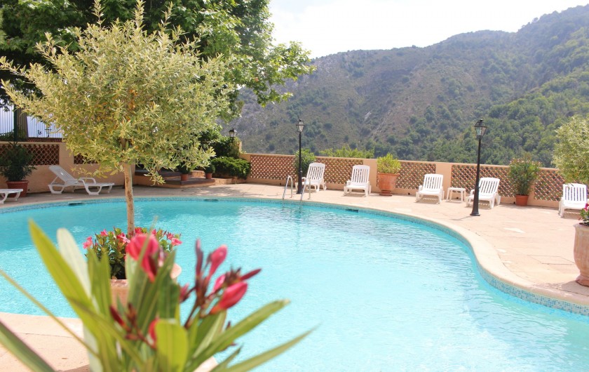 Location de vacances - Gîte à Utelle - Piscine de la résidence