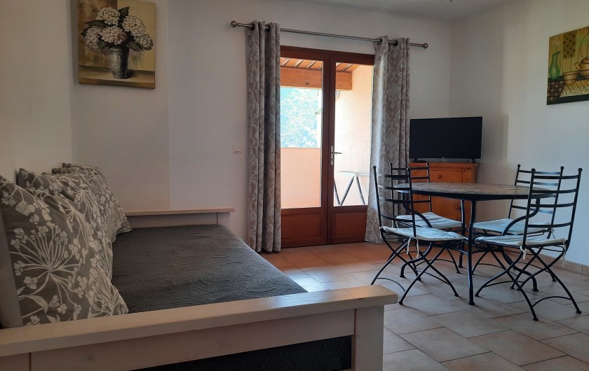 Location de vacances - Gîte à Utelle - Salon avec TV