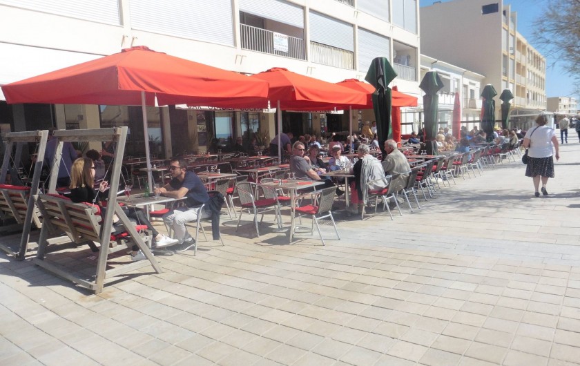 Location de vacances - Appartement à Le Grau d'Agde - bar restaurant l'horizon au mois de mars