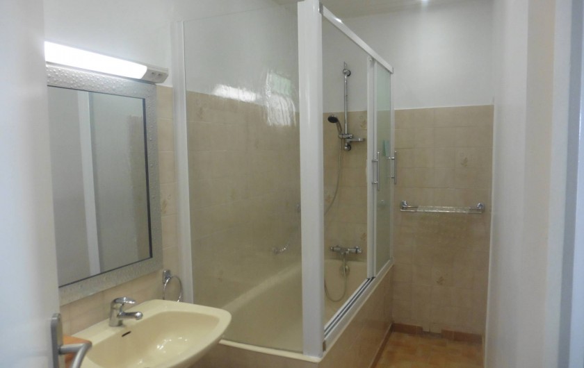 Location de vacances - Appartement à Le Grau d'Agde - salle de bain
