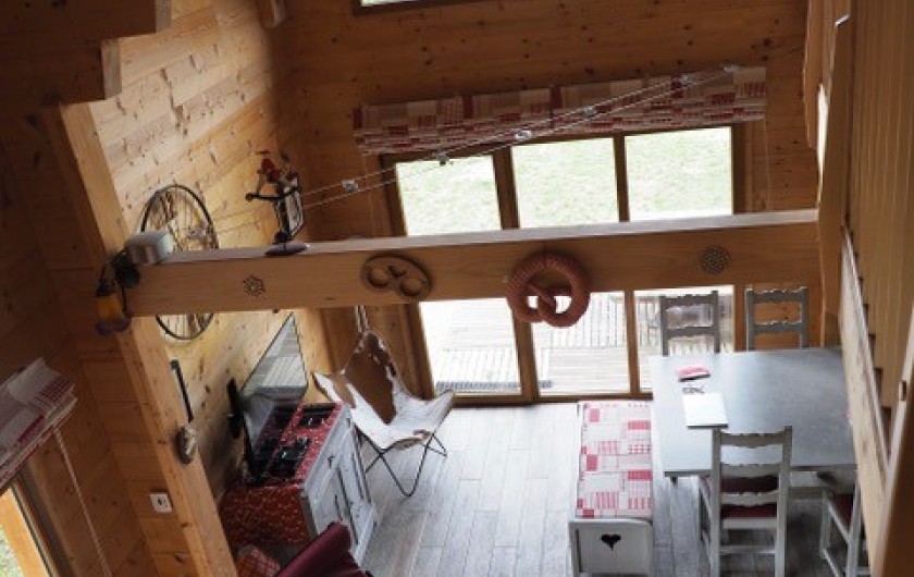 Location de vacances - Chalet à La Pesse - salon vu de la mezzanine