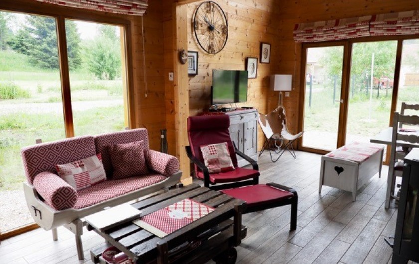Location de vacances - Chalet à La Pesse - salon et séjour
