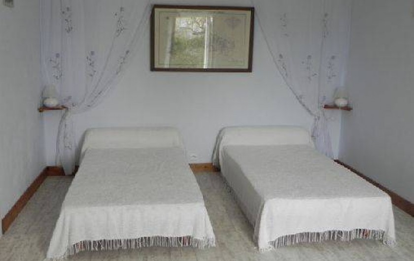 Location de vacances - Gîte à La Chapelle-aux-Naux - CHAMBRE AVEC DE LITS DE 90  ET CANAPE CONVERTIBLE (sur photo n°5)