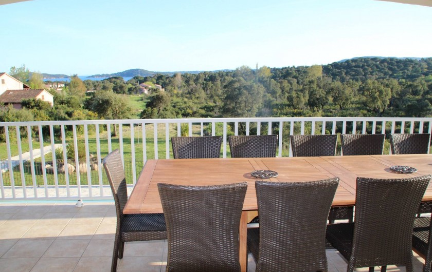Location de vacances - Villa à Sainte-Lucie de Porto-Vecchio - VUE DE LA TERRASSE