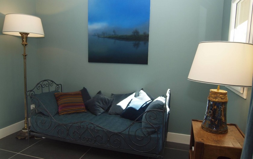 Location de vacances - Appartement à Sète - Partie salon de la chambre La Corniche