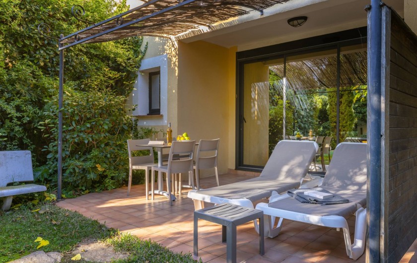 Location de vacances - Appartement à Rayol-Canadel-sur-Mer - Appartement avec un accès direct à la plage jusqu’à 6 pers