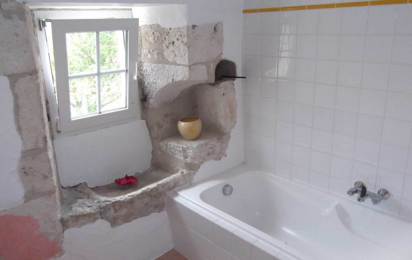 Location de vacances - Maison - Villa à Lauzerte - Salle de bain avec évier traditionelle