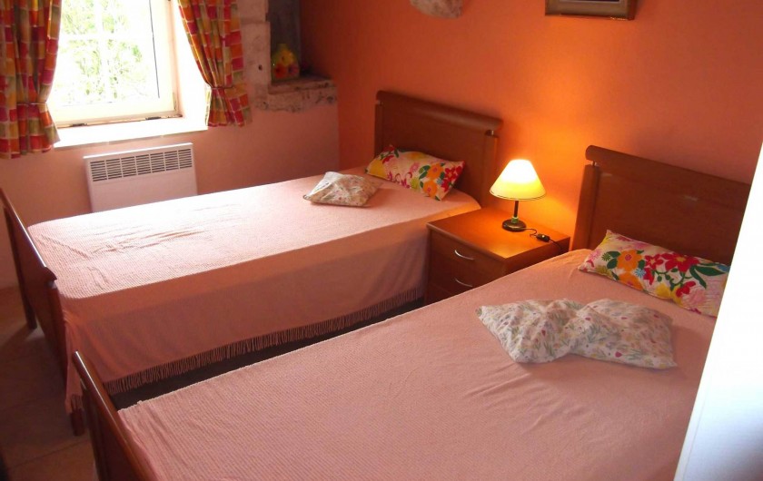 Location de vacances - Maison - Villa à Lauzerte - Chambre à deux lits simple