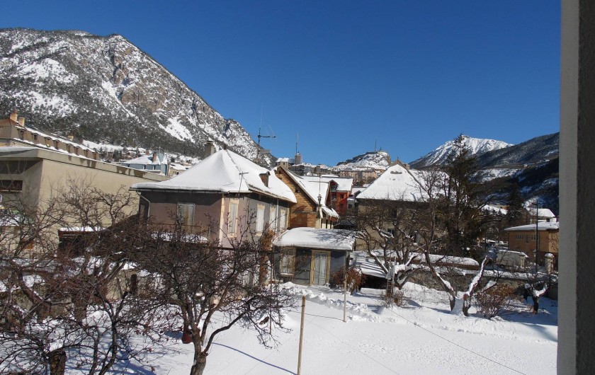 Location de vacances - Appartement à Briançon - Vue de la chambre