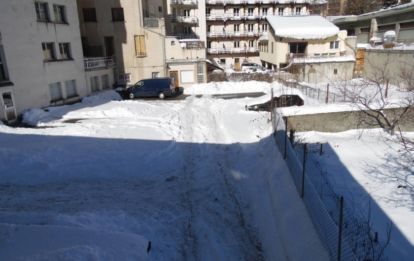 Location de vacances - Appartement à Briançon - Parking sécurisé