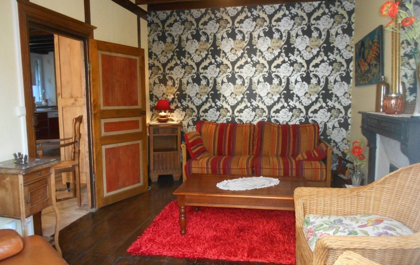 Location de vacances - Maison - Villa à Nouzerolles - Salon rez-de-chaussée attenant à la salle à manger