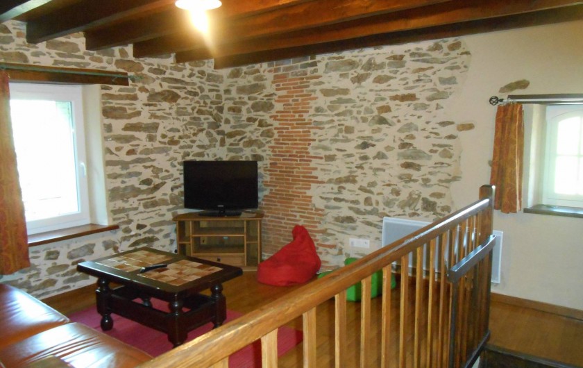 Location de vacances - Maison - Villa à Nouzerolles - autre vue salon du haut