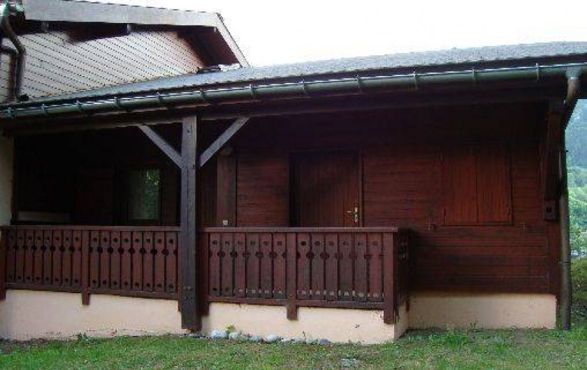 Location de vacances - Appartement à Les Houches - L'appartement côté forêt ( volet ouvert)
