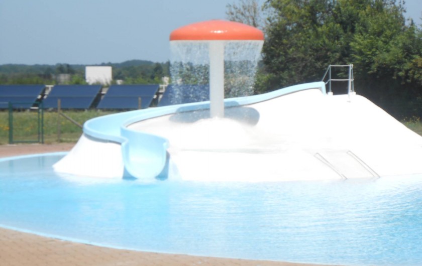 Location de vacances - Roulotte à Aubigny - piscine du Cébron
