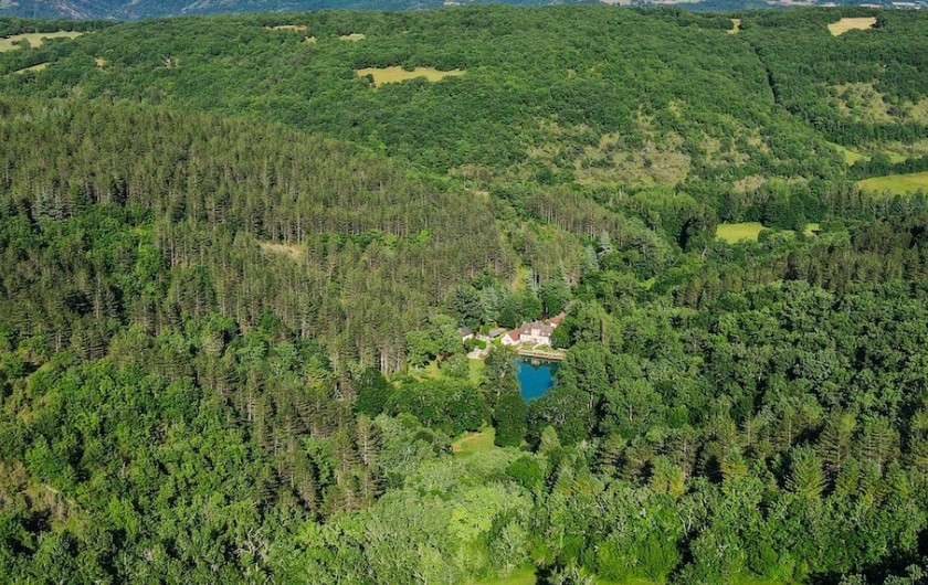 Location de vacances - Gîte à La Rouquette - Le domaine de 35 hectares