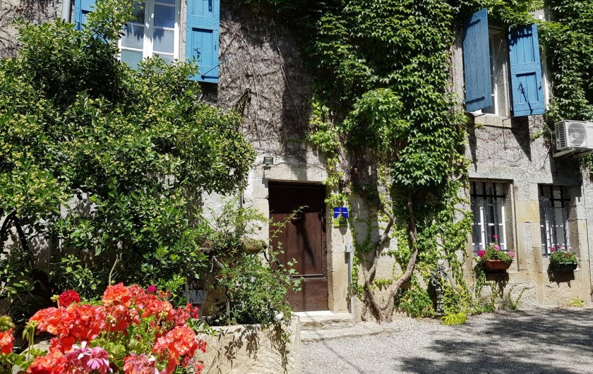 Location de vacances - Gîte à Pezens - Arrivée au Moulin