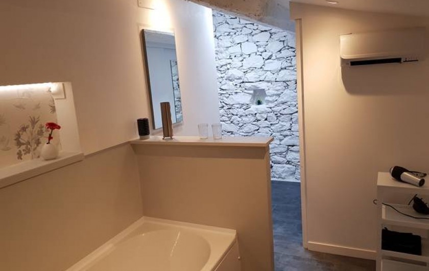 Location de vacances - Gîte à Pezens - Chambre " Ô à la Bouche" Salle de Bains