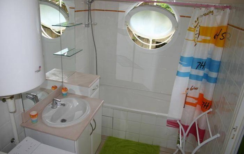 Location de vacances - Appartement à Les Trois-Îlets - La salle de bain