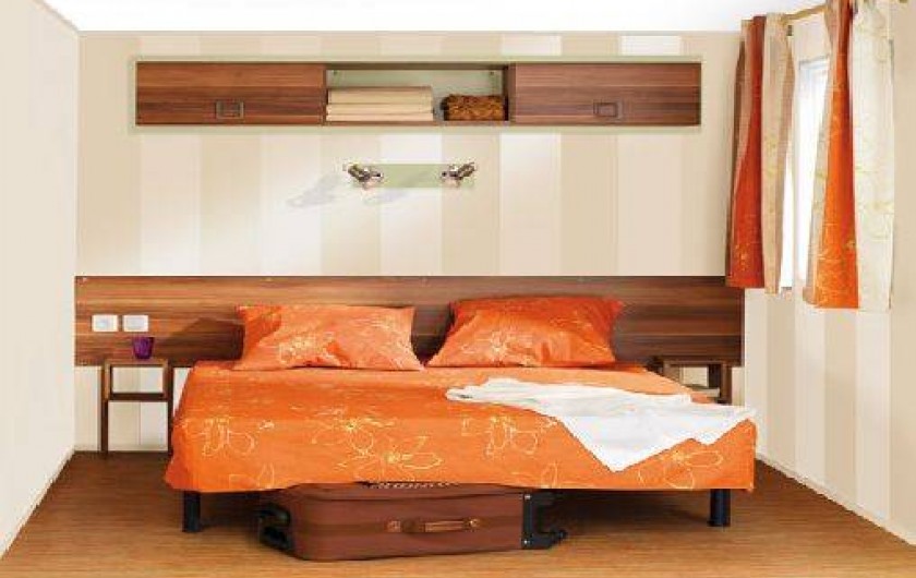 Location de vacances - Bungalow - Mobilhome à Ghisonaccia - Chambres grand lit