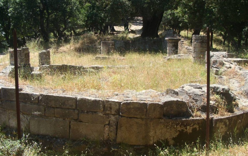 Location de vacances - Bungalow - Mobilhome à Ghisonaccia - Chapelle ruinée d'a Cursa Prunelli-Agnulettu (8 km)