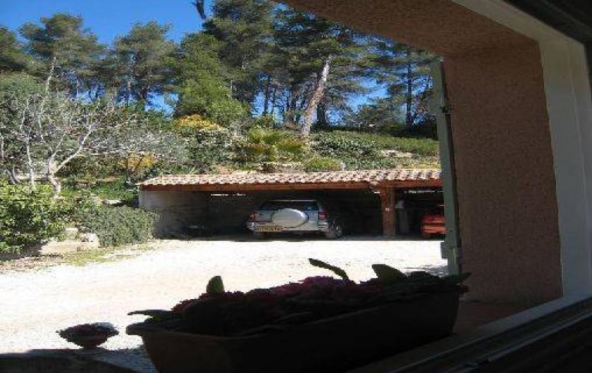 Location de vacances - Appartement à Aix-en-Provence - Abri voitures