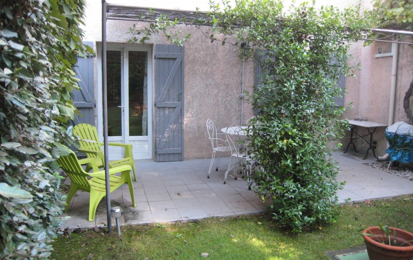 Location de vacances - Appartement à Aix-en-Provence - Terrasse avec barbecue