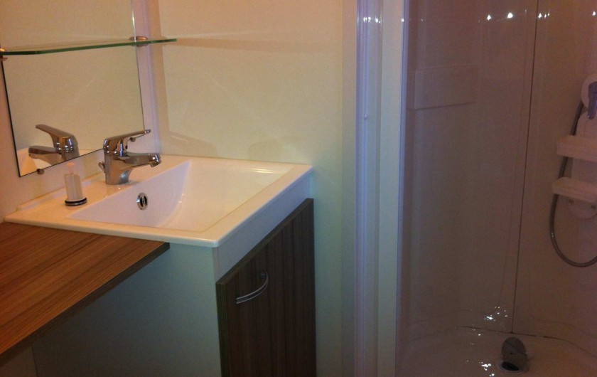 Location de vacances - Bungalow - Mobilhome à Gatteville-le-Phare - Salle de douche (photo non contractuelle)