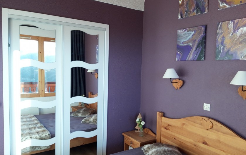 Location de vacances - Appartement à Belle Plagne - CHAMBRE AVEC GRAND PLACARD DE RANGEMENT