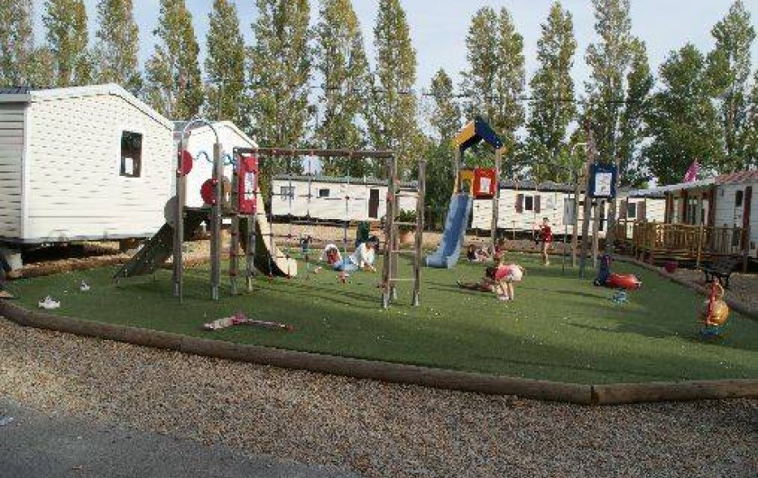 Location de vacances - Bungalow - Mobilhome à Fréjus - Aire de jeux enfants 