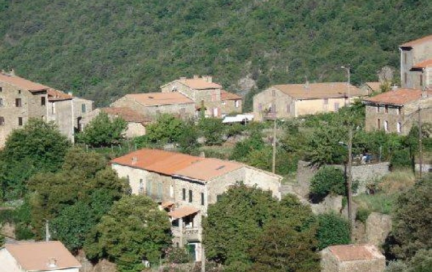 Location de vacances - Appartement à Soccia - vue sur la maison