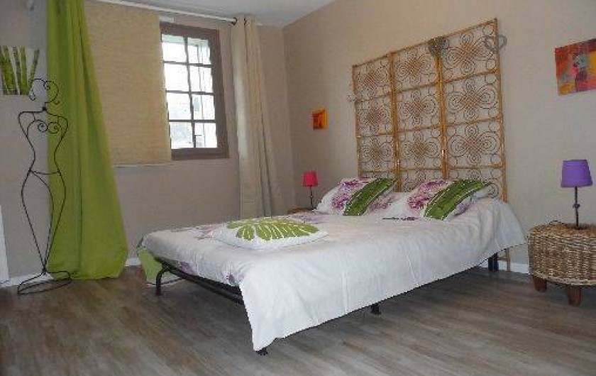 Location de vacances - Maison - Villa à Pluduno - chambre 1 comprenant lit de 2 personnes