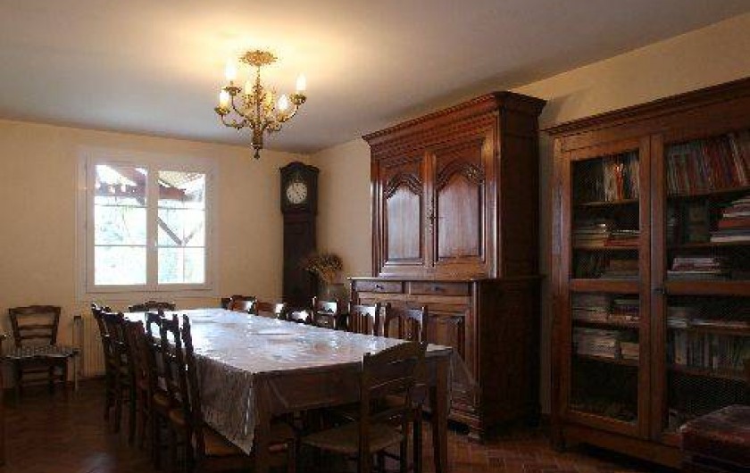 Location de vacances - Gîte à Autun - Salle à manger pour 14 personnes