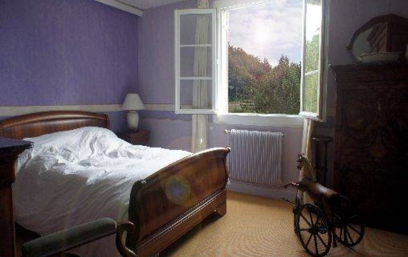 Location de vacances - Gîte à Autun - La chambre 'mauve'  1er étage - 2 personnes