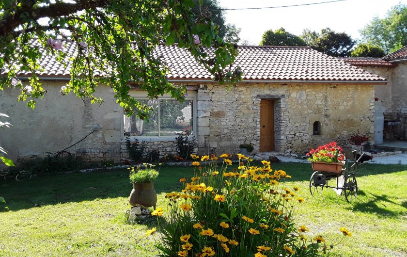 Location de vacances - Gîte à Sorges et Ligueux en Périgord - vue côté chez nous